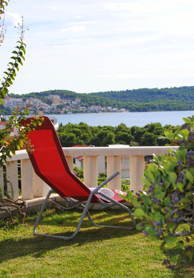 Seaview Luxury Apartment "Lucy" With Terrace & Vintage Summer Kitchen Trogir Ngoại thất bức ảnh